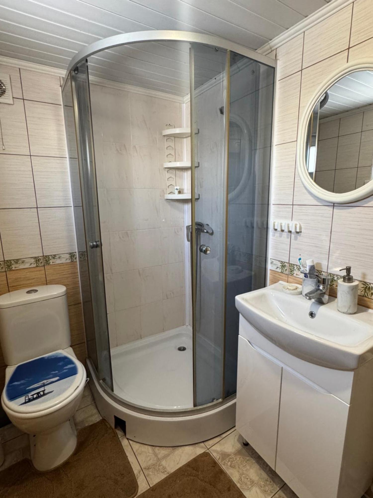 Vila House Mold Lazeščyna Exteriér fotografie